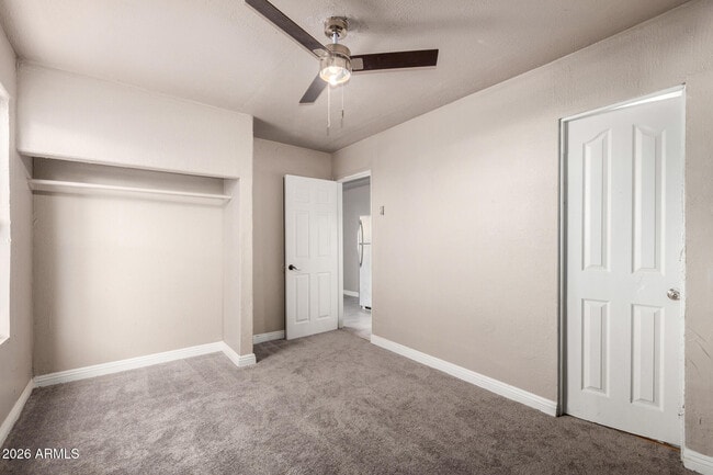 Building Photo - 2135 W Hadley St