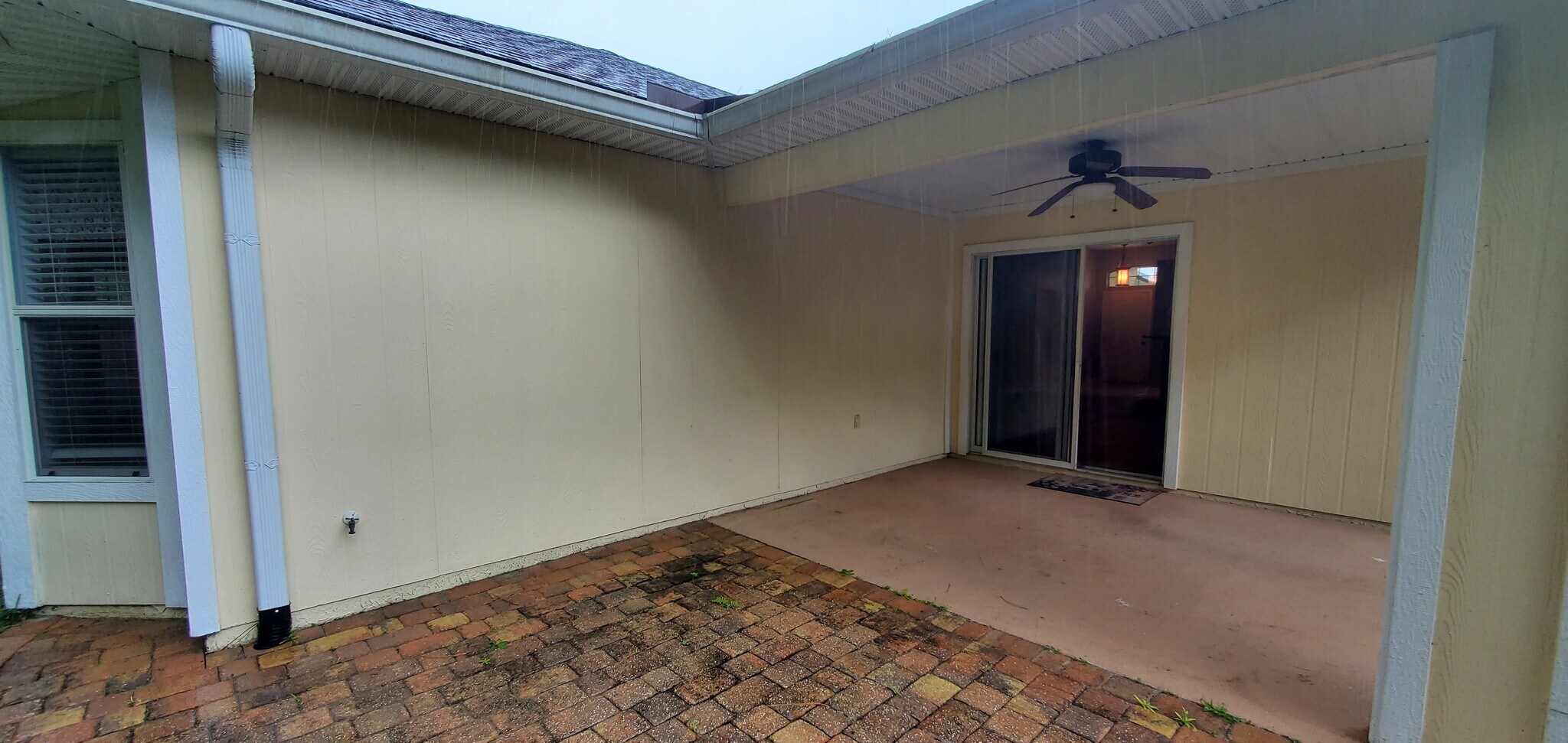 Building Photo - 996 Beckingham Dr