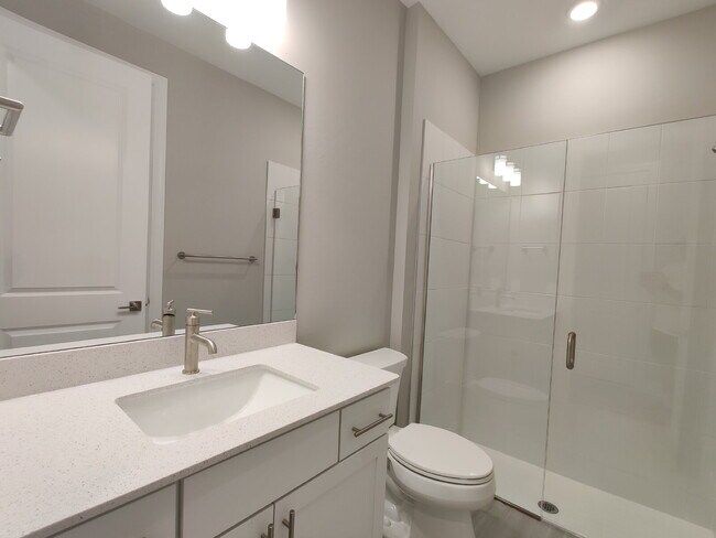 Building Photo - 6211 Baywood Ct