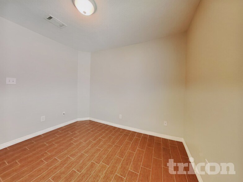 Building Photo - 138 Snug Harbor Blvd