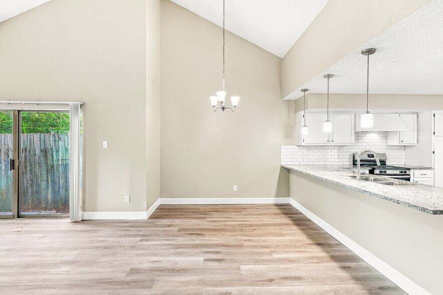 Building Photo - 2714 Ashford Trail Dr