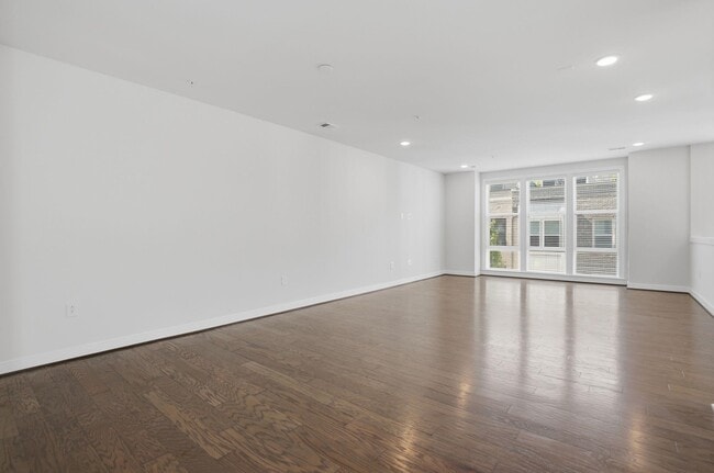 Building Photo - 13367 Launders St