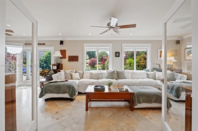 Building Photo - 10740 SW 74th Ct