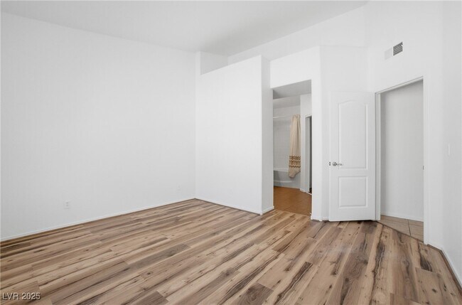 Building Photo - 1501 Truett St