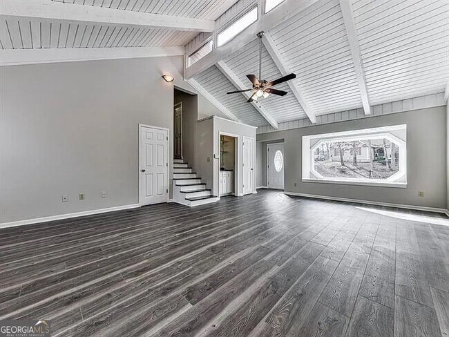 Building Photo - 1400 Boxwood Dr NW