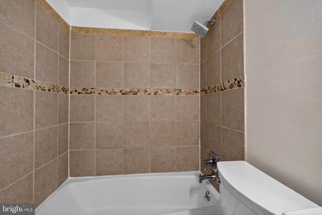 Building Photo - 1351 Monroe St NW