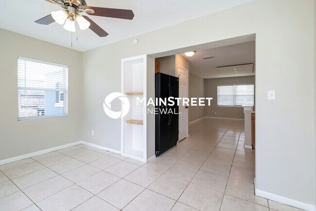 Building Photo - 3 Bedroom Pet-Friendly Home in ORLANDO, FL with Main Street Renewal