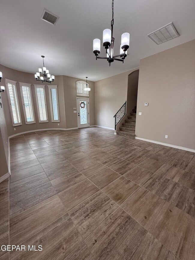 Building Photo - 12551 New Dawn Dr