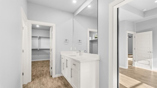 Building Photo - 17857 Salem Rd