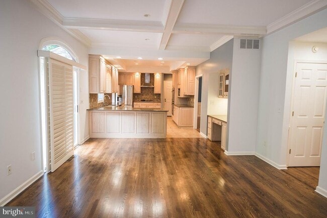 Building Photo - 5482 Royal Mile Blvd