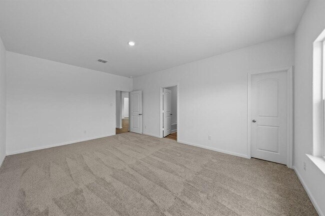 Building Photo - 392 Low Pasture Trl