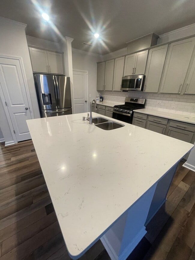 Building Photo - Charming 3 Bedroom Home located in Wake Forest