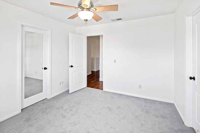 Building Photo - 11357 Woodcraft Way