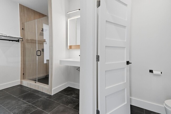 Building Photo - 201 Kahana Ln