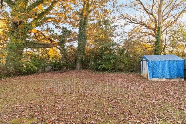 Building Photo - 1408 Lyle Ave