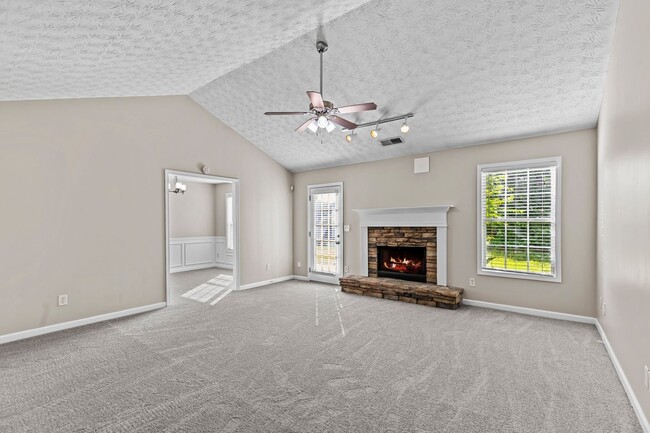 Building Photo - Coming Soon.....Gorgeous 3br 2bath home, beautiful front porch and spacious yard!!