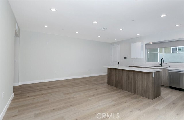 Building Photo - 10218 Fernglen Ave