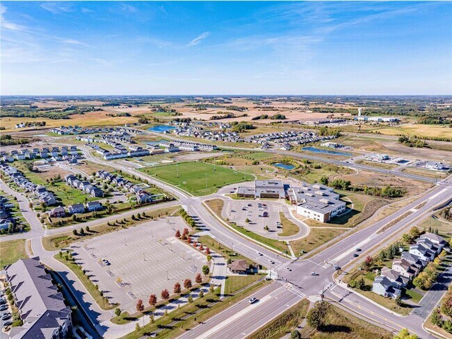 Building Photo - 143X Nutmeg Cir