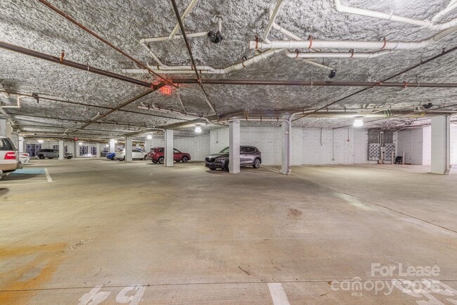 Building Photo - 5425 Closeburn Rd