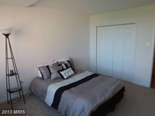 Building Photo - 1121 ARLINGTON Blvd