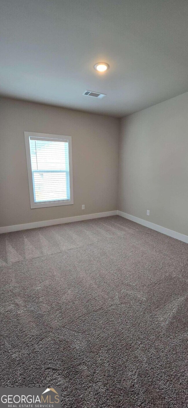 Building Photo - 5728 Urban Vlg Wy