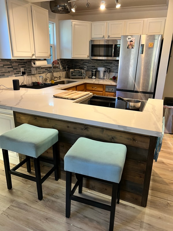 Building Photo - 293 Alaume St