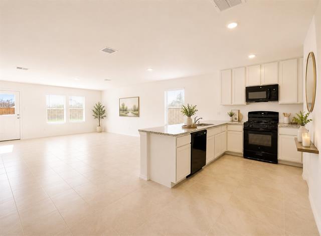 Building Photo - 2832 Ozark Cir