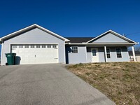 Building Photo - Single Family Home in White Pine TN