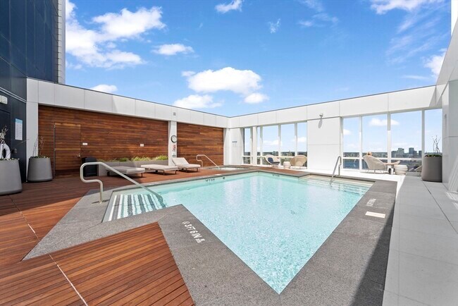 Building Photo - 188 Brookline Ave