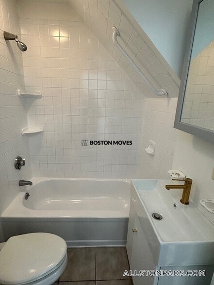 Building Photo - 7 Imrie Rd