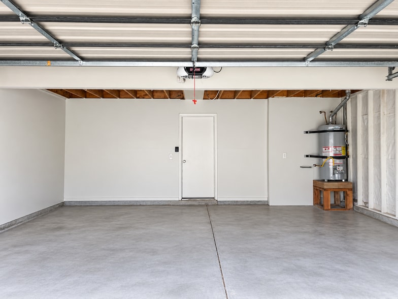 Building Photo - 4346 Caliente St