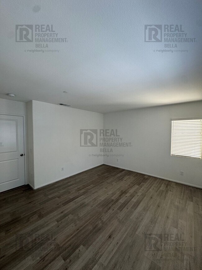 Building Photo - Gated Canyon Hills Gem – 3 Bedrooms, 2.5 B...