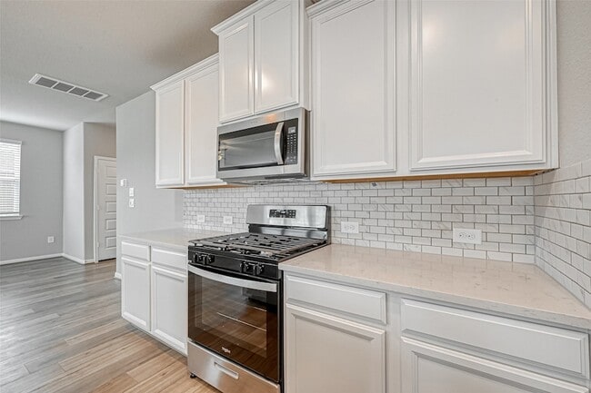 Building Photo - 17629 Rosette Grass Dr