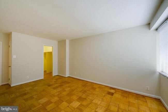 Building Photo - 4515 Willard Ave