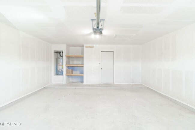 Building Photo - 14805 Jack White Ave