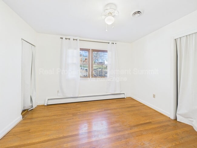 Building Photo - 1508 Chesley Pl