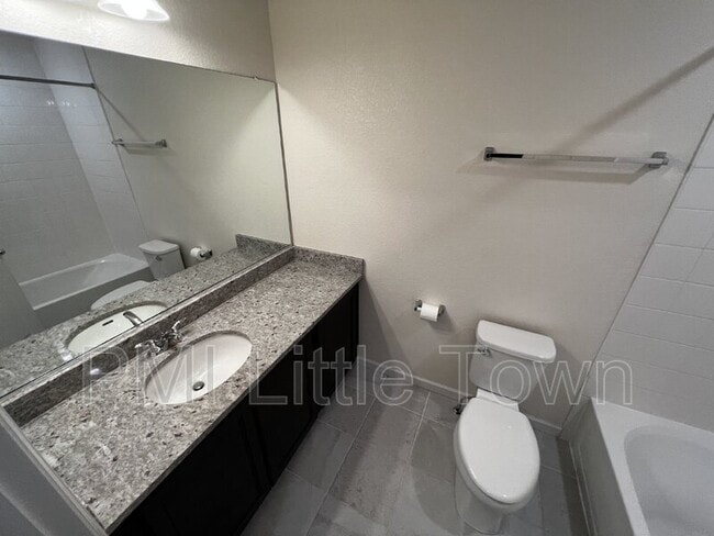 Building Photo - 23588 E Ida Dr