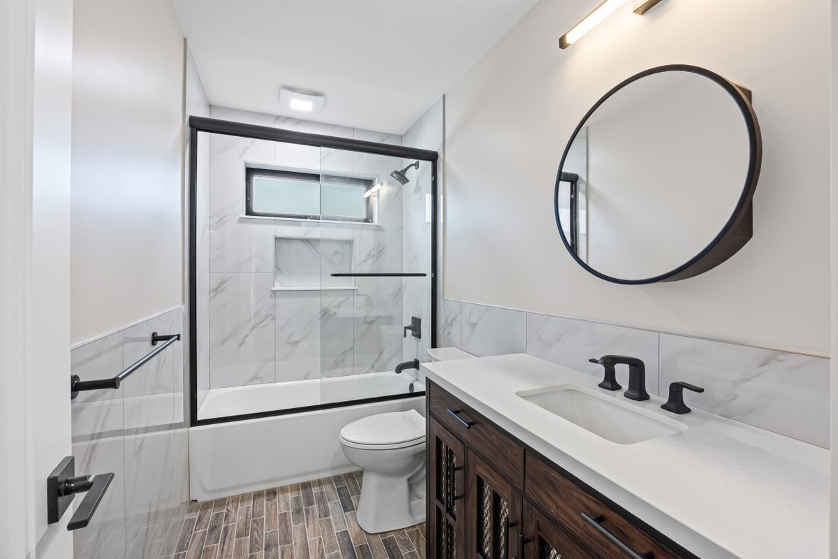 Building Photo - 42 Lamport Ave