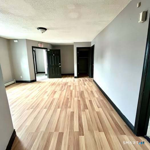 Building Photo - 7 Market Ln