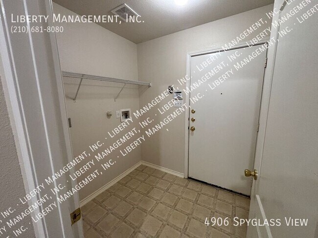 Building Photo - 4906 Spyglass View
