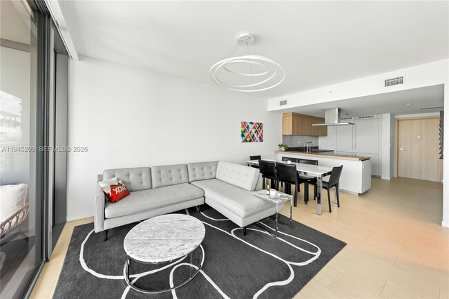 Building Photo - 1000 Brickell Plaza