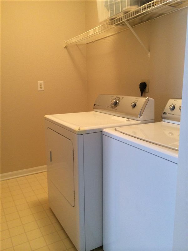 Building Photo - 1378 Heatherwood Ln