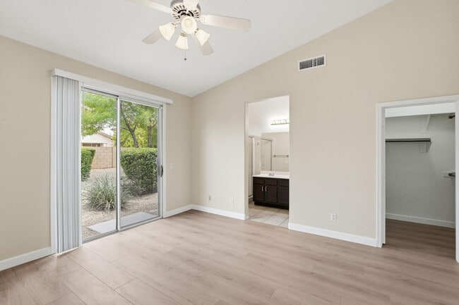 Building Photo - 6844 W Harrison St