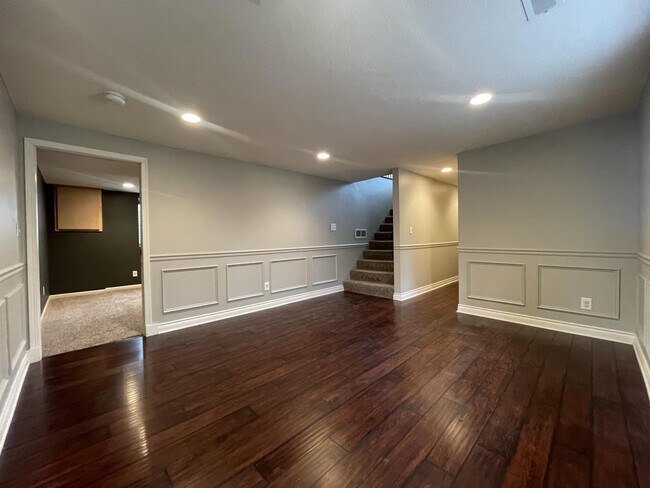 Building Photo - 5139 Beacon Hill Rd