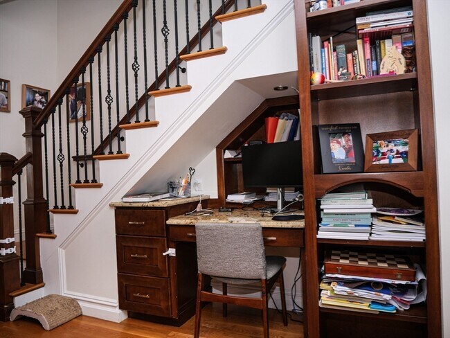 Building Photo - 161 Tudor St