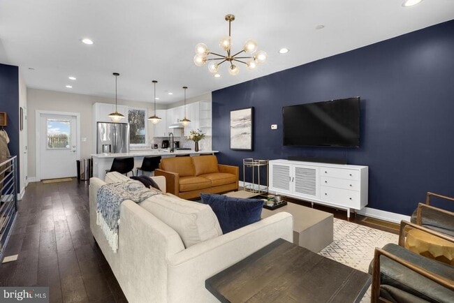 Building Photo - 2707 W Stiles St