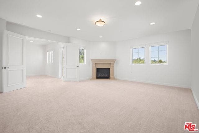 Building Photo - 5135 Avenida Oriente