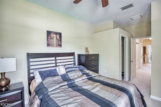 Building Photo - 3230 Cottonwood Bend