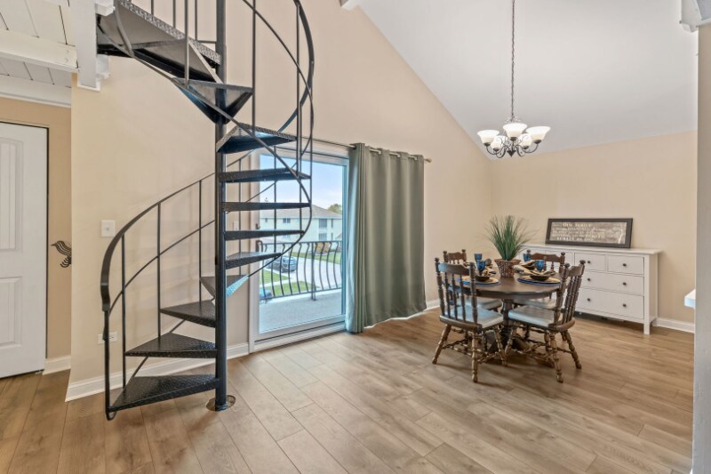 Building Photo - 16719 Paxton Ave