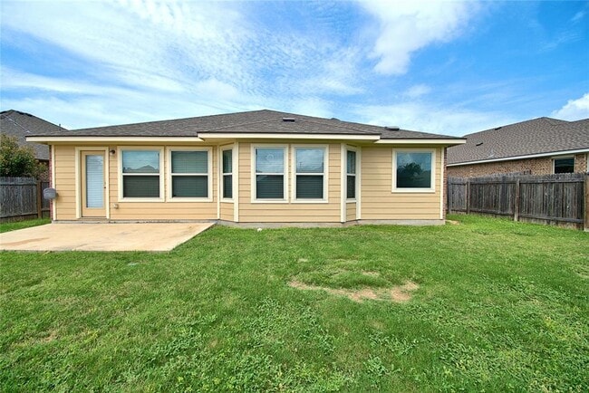 Building Photo - 16724 Ruggio Rd